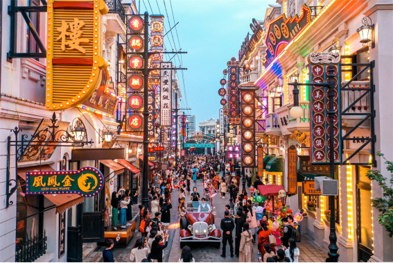 奋发有为推进中国式现代化建设河南实践丨何言：走出人口大省高质量发展新路