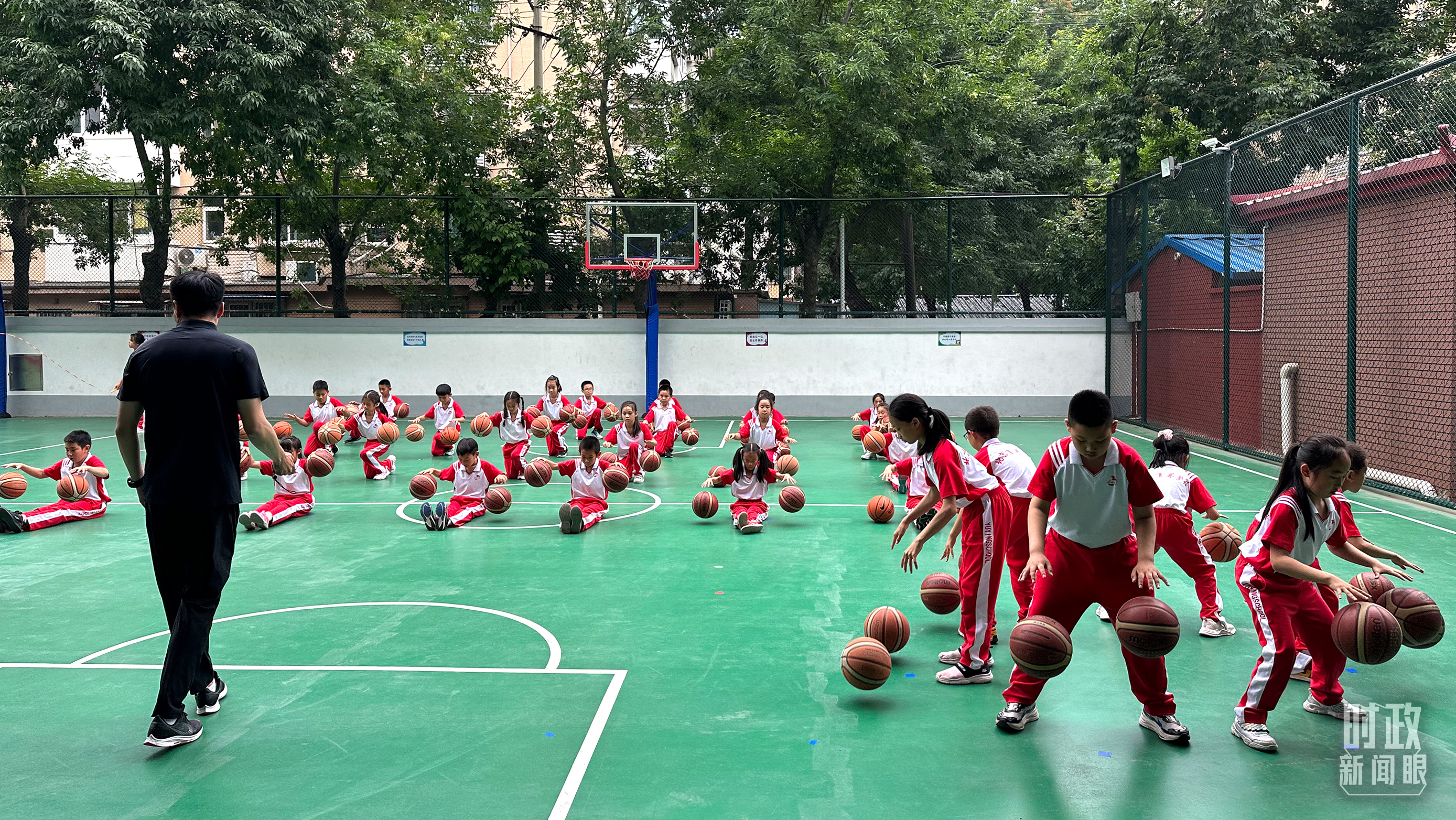 时政新闻眼丨习近平考察这所学校，深情寄语新时代中国儿童