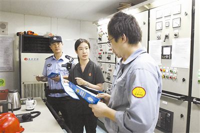 筑牢口岸反诈“安全网”