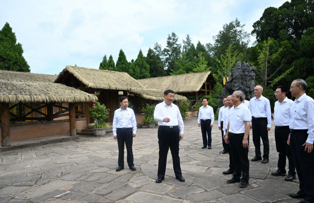 习近平在四川考察调研