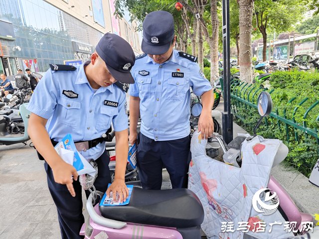 小提示牌大作用  便民爱民在行动