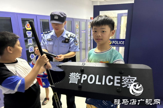 泌阳法院“警营开放日”给孩子们不一样的暑期生活