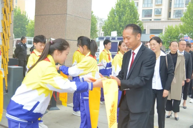 新蔡县明英中学隆重举行孔子诞辰2574周年纪念活动