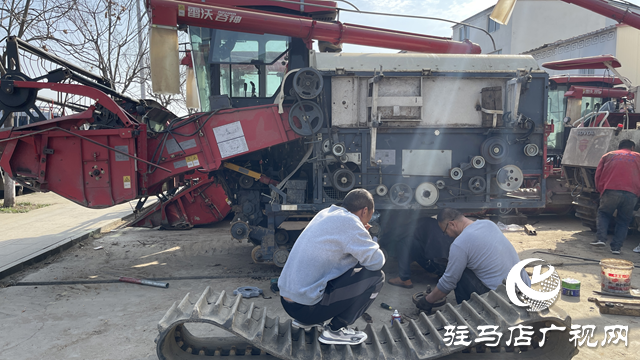 “天中麦客”厉兵秣马 检修机器迎夏收