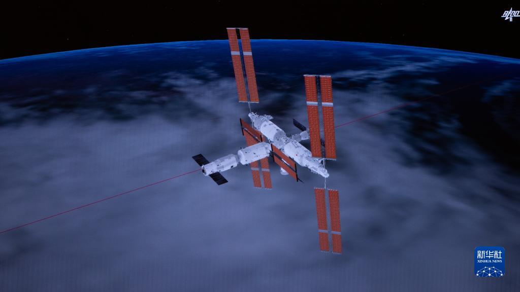 神舟十七号3名航天员顺利进驻中国空间站