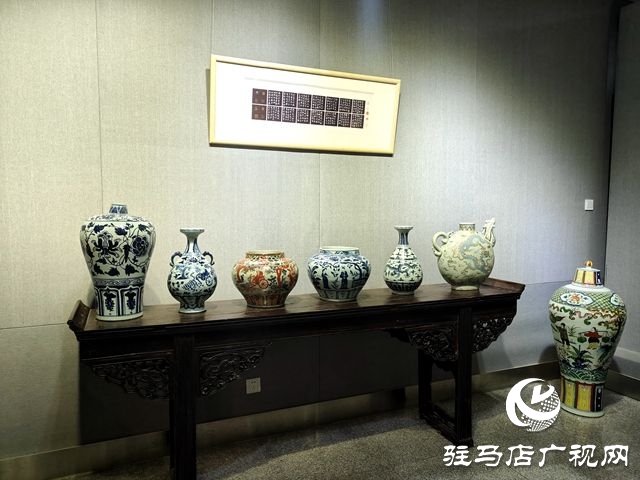 驻马店市博雅文玩 收藏艺术品展开展