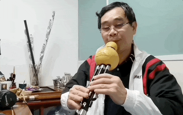 “我快坚持不住了！”医生为1岁男童吹氧，下一秒……