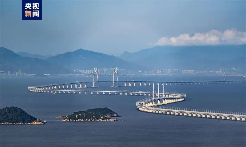 新年贺词中，习近平谈大国重器之变