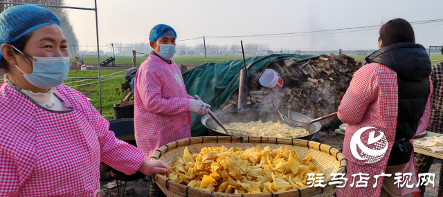 千万粉丝“大网红”为粉丝送福利 4000箱平舆特产油炸面食“麻叶子”发往全国各地