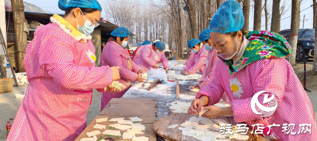 千万粉丝“大网红”为粉丝送福利 4000箱平舆特产油炸面食“麻叶子”发往全国各地