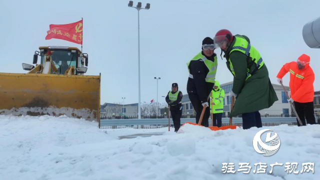 正阳：淮内高速公路在行动 除雪融冰保畅通