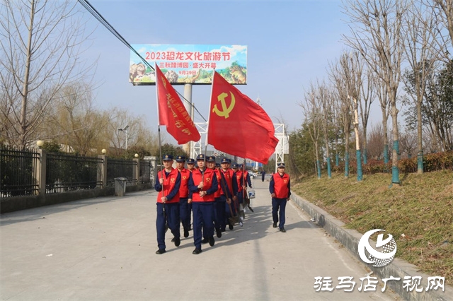 驻马店市消防救援支队高新区大队消防志愿者开展植树造林志愿服务活动