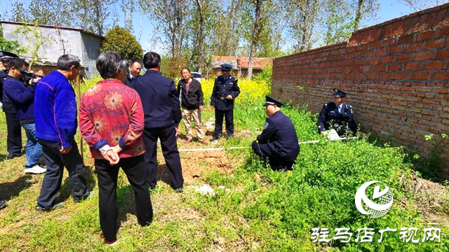 新蔡县公安局：邻里宅基地起纠纷 民警量尺化矛盾