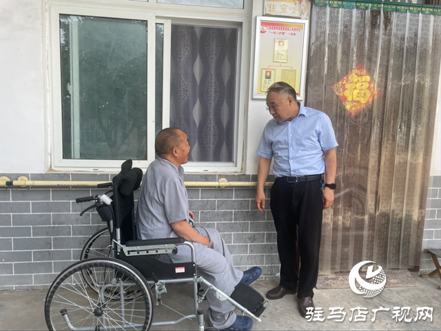 中国残联副主席张银良端午节看望慰问重度残疾人