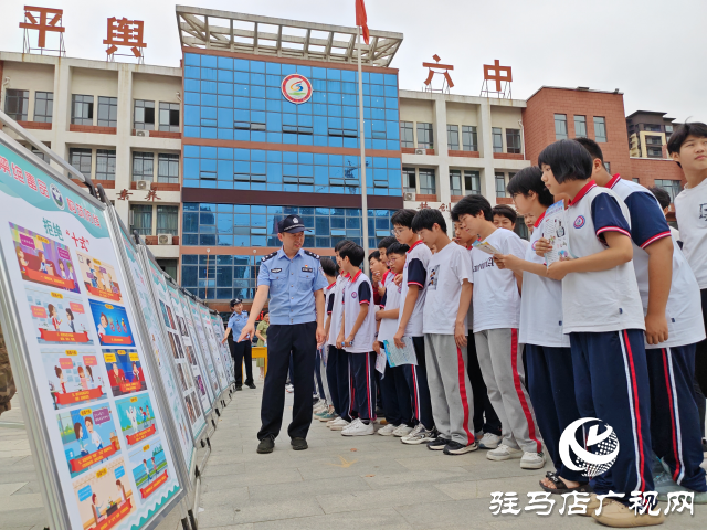 平舆县公安局禁毒大队民警到平舆六中开展宣传活动