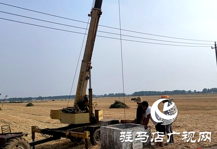 西平县师灵镇：维修机井不放松 抗旱保秋有保障