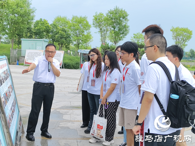 北京大学深圳研究生院“笃行计划”驻马店暑期社会实践团走进平舆县参观调研