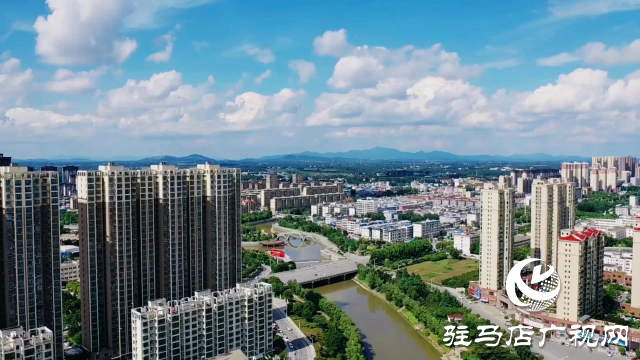 天朗气清 蓝天白云绘就美丽画卷