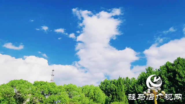 天朗气清 蓝天白云绘就美丽画卷