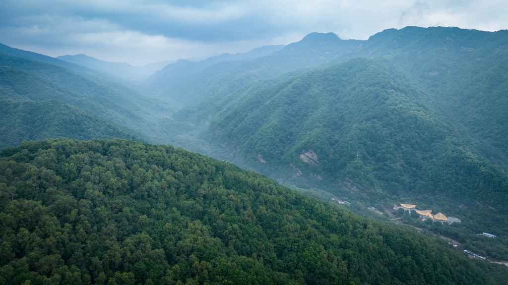 六盘烟雨