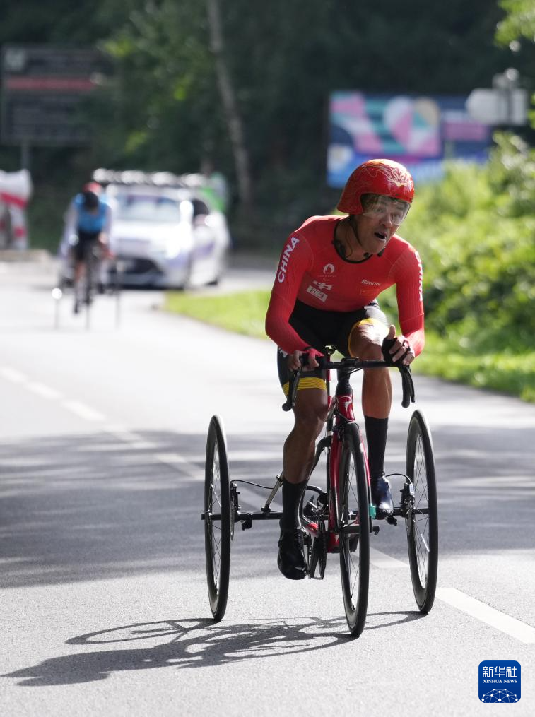 巴黎残奥会｜公路自行车——陈健新夺得男子个人计时赛T1-2级冠军