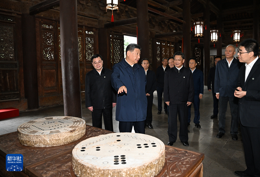 习近平在甘肃考察时强调 深化改革勇于创新苦干实干富民兴陇 奋力谱写中国式现代化甘肃篇章