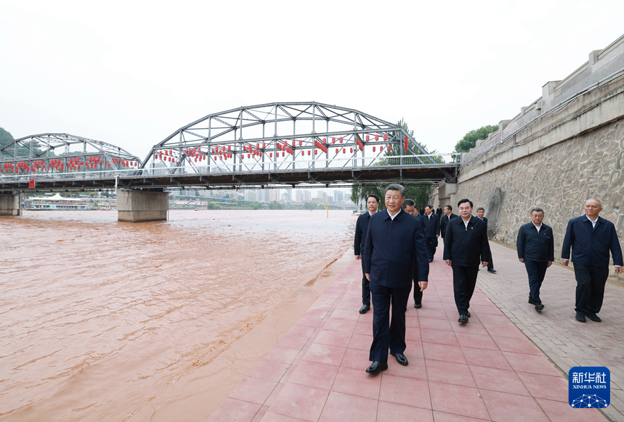 习近平在甘肃考察时强调 深化改革勇于创新苦干实干富民兴陇 奋力谱写中国式现代化甘肃篇章