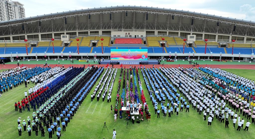 奋进强国路 阔步新征程丨同心奔赴美好前程——新中国成立75周年推进民族团结进步成就综述