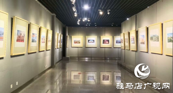 驻马店市庆新中国成立75周年美术书法摄影展开展