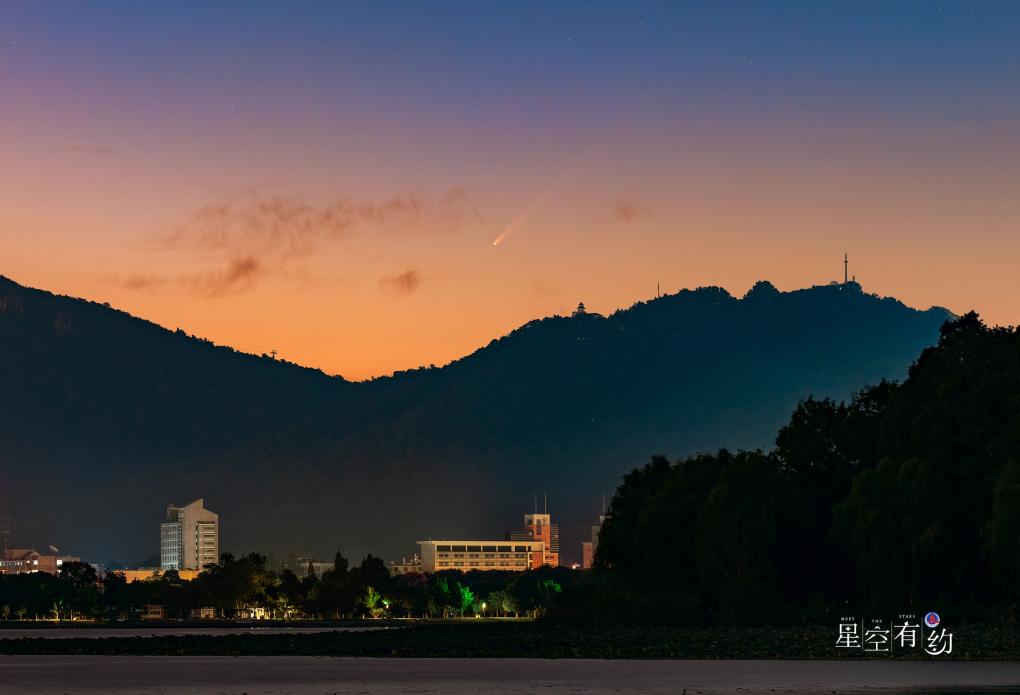 这颗“刷屏”的大彗星即将在日落后现身西方低空