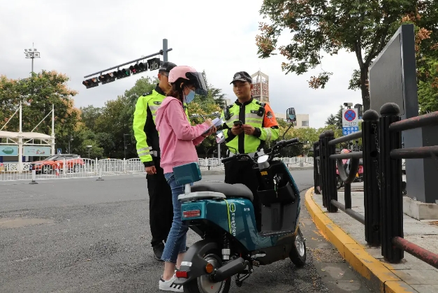 电动自行车上路有了“新标准” 以旧换新怎么换?