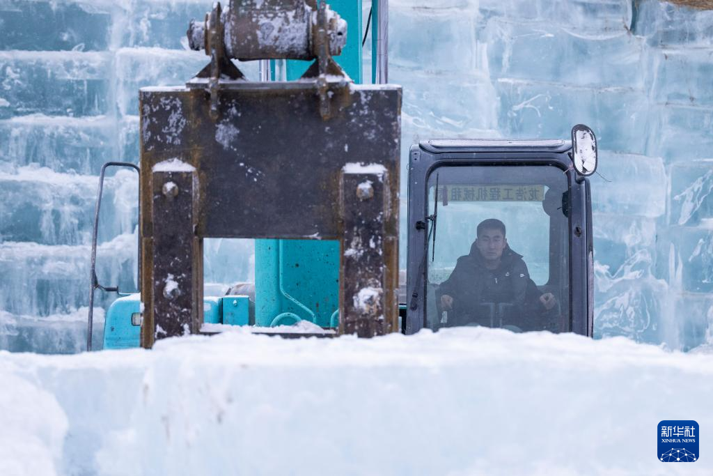 启用存冰：第二十六届哈尔滨冰雪大世界冰建施工将拉开帷幕