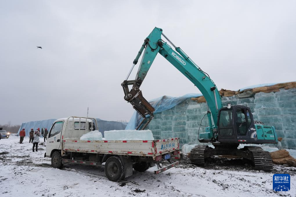 启用存冰：第二十六届哈尔滨冰雪大世界冰建施工将拉开帷幕