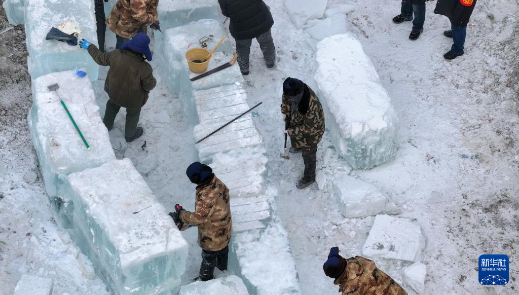 哈尔滨冰雪大世界冰建施工启动