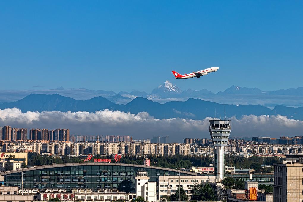 8000万人次 成都航空枢纽跃升新量级