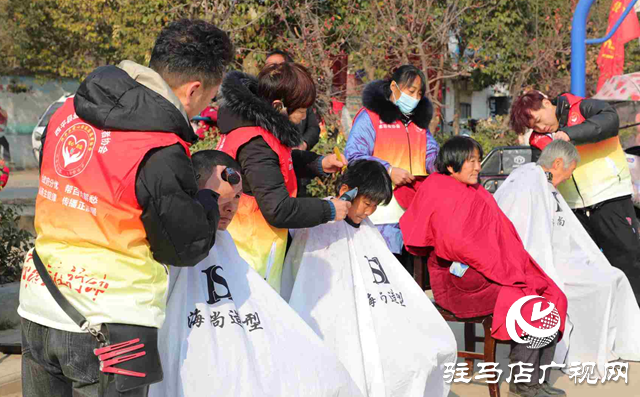 西平县洪港村：举办冬至饺子宴 敬老孝老传温情