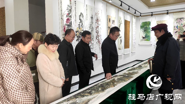 西平县举办“庆元旦迎新春”乡村书画展