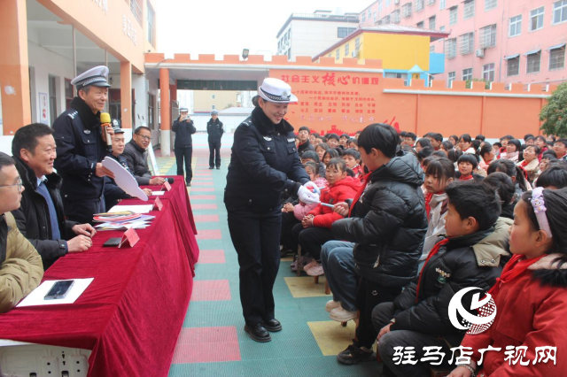 平舆县公安局交警大队：“知危险 会避险”交通安全“开学第一课”精彩开讲