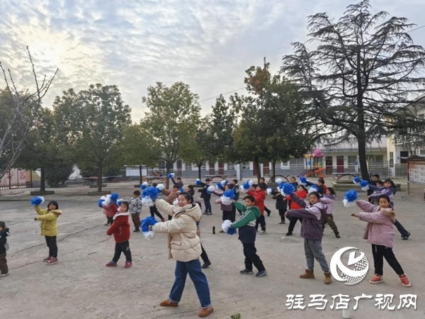 驻马店职业技术学院教师教育学院开展美育浸润下乡支教活动