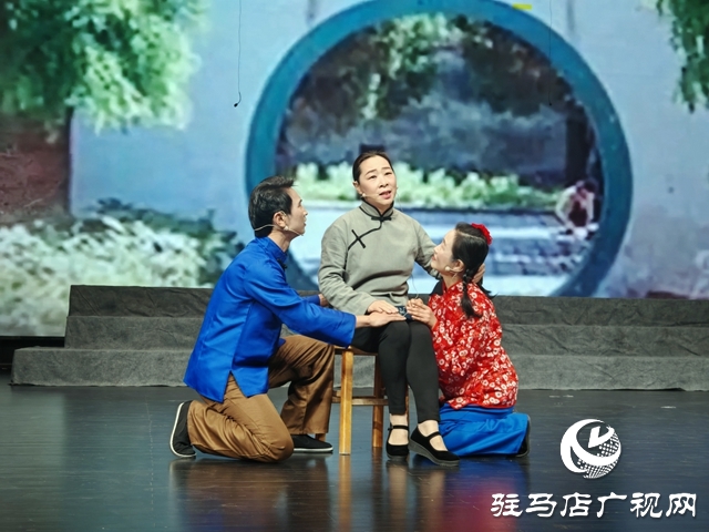 确山县举办纪念杨靖宇将军诞辰120周年暨“清明祭英烈”朗诵诗会