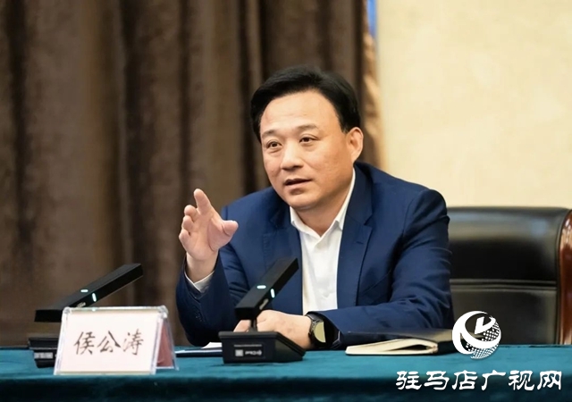 西平县召开民营企业家座谈会