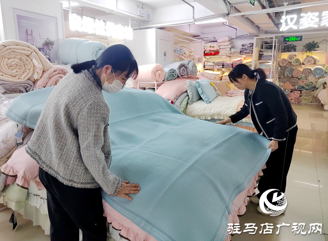 升温催热凉经济 驻马店夏凉产品抢“鲜”上市
