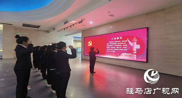  缅怀革命先烈  传承红色精神—驻马店市第三十三小学开展清明祭英烈活动