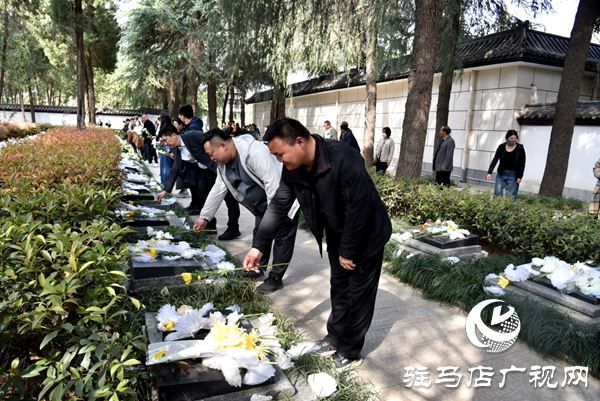 平舆县盛举2025年“清明祭英烈”活动：传承红色基因 开启崭新征程