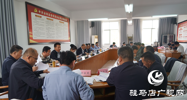 朱东升主持召开泌阳县政府常务会议