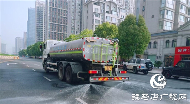  示范区城管局：开展除尘行动 擦靓城市“颜值”