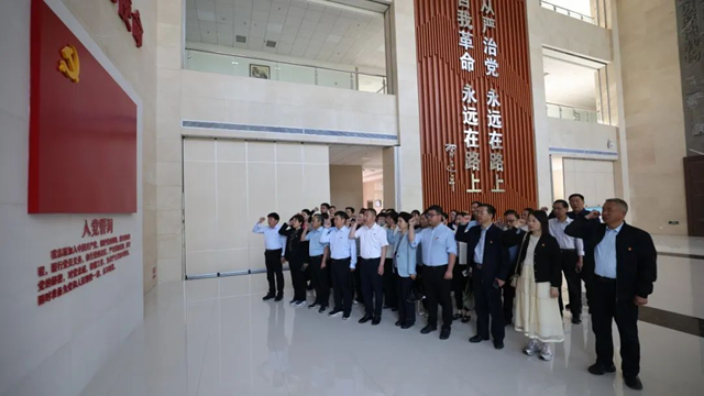 以案为鉴 警钟长鸣——驻马店市中心医院组织参观市廉政文化教育中心