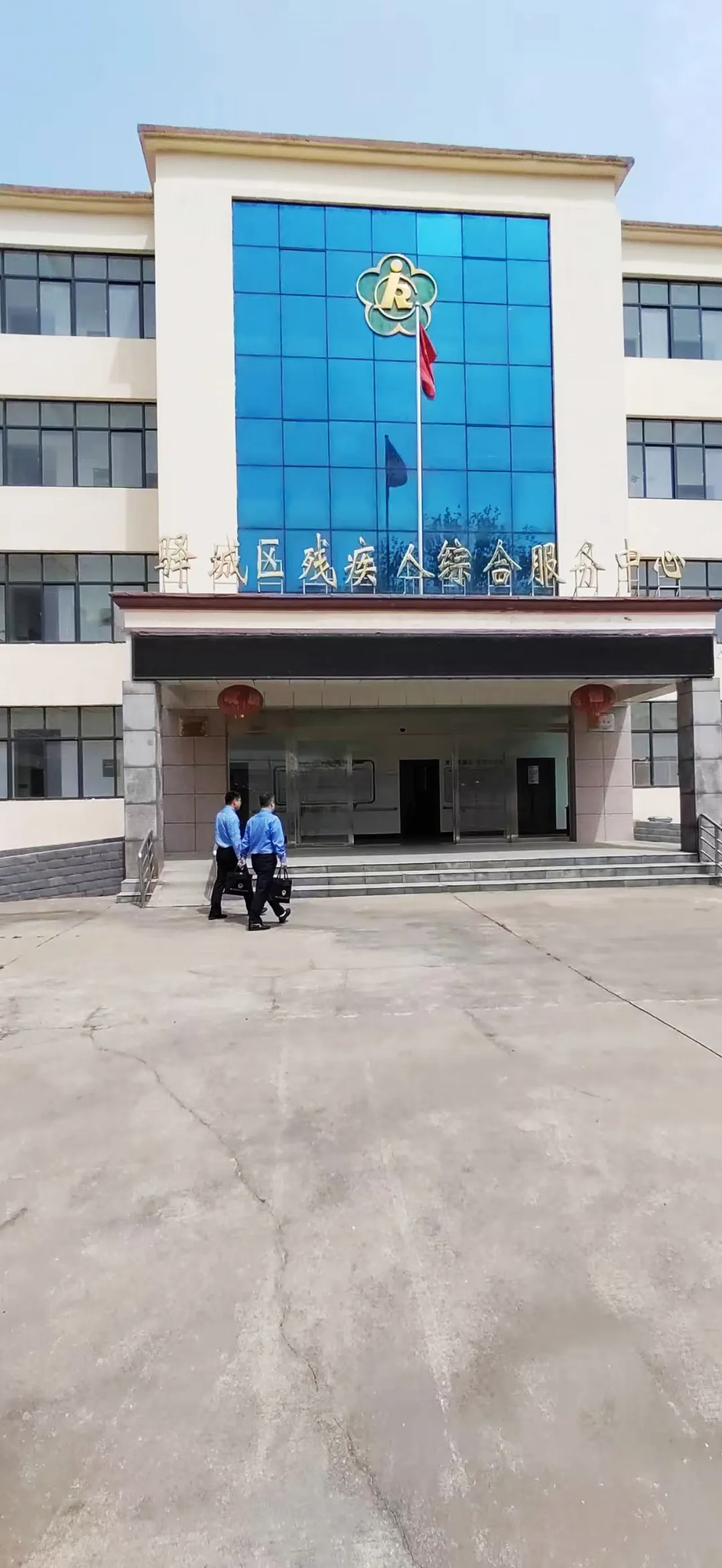 驿城区检察院对主城区城市书房无障碍环境治理进行回头看
