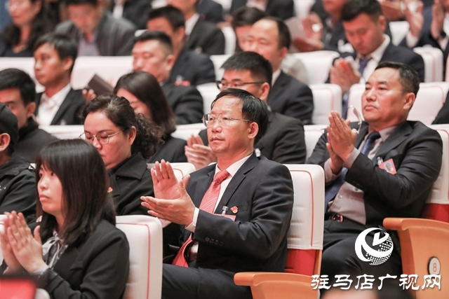泌阳县政协十一届四次会议开幕
