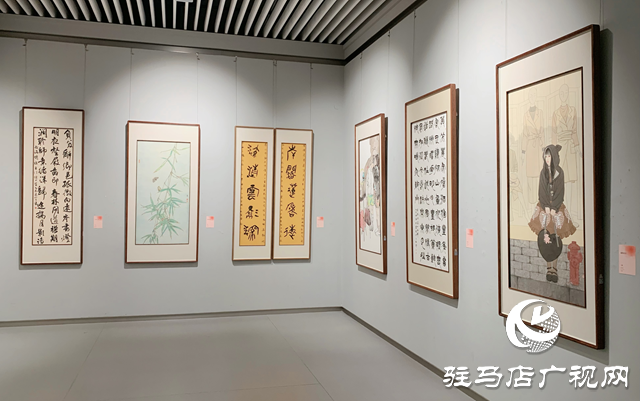 驻马店市青年画家王涵作品入展河南省第七届女书画家作品展